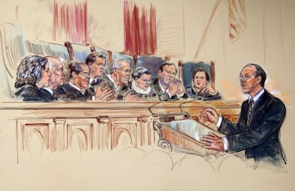 El abogado Paul Clement argumenta ante los jueces del Tribunal Supremo.