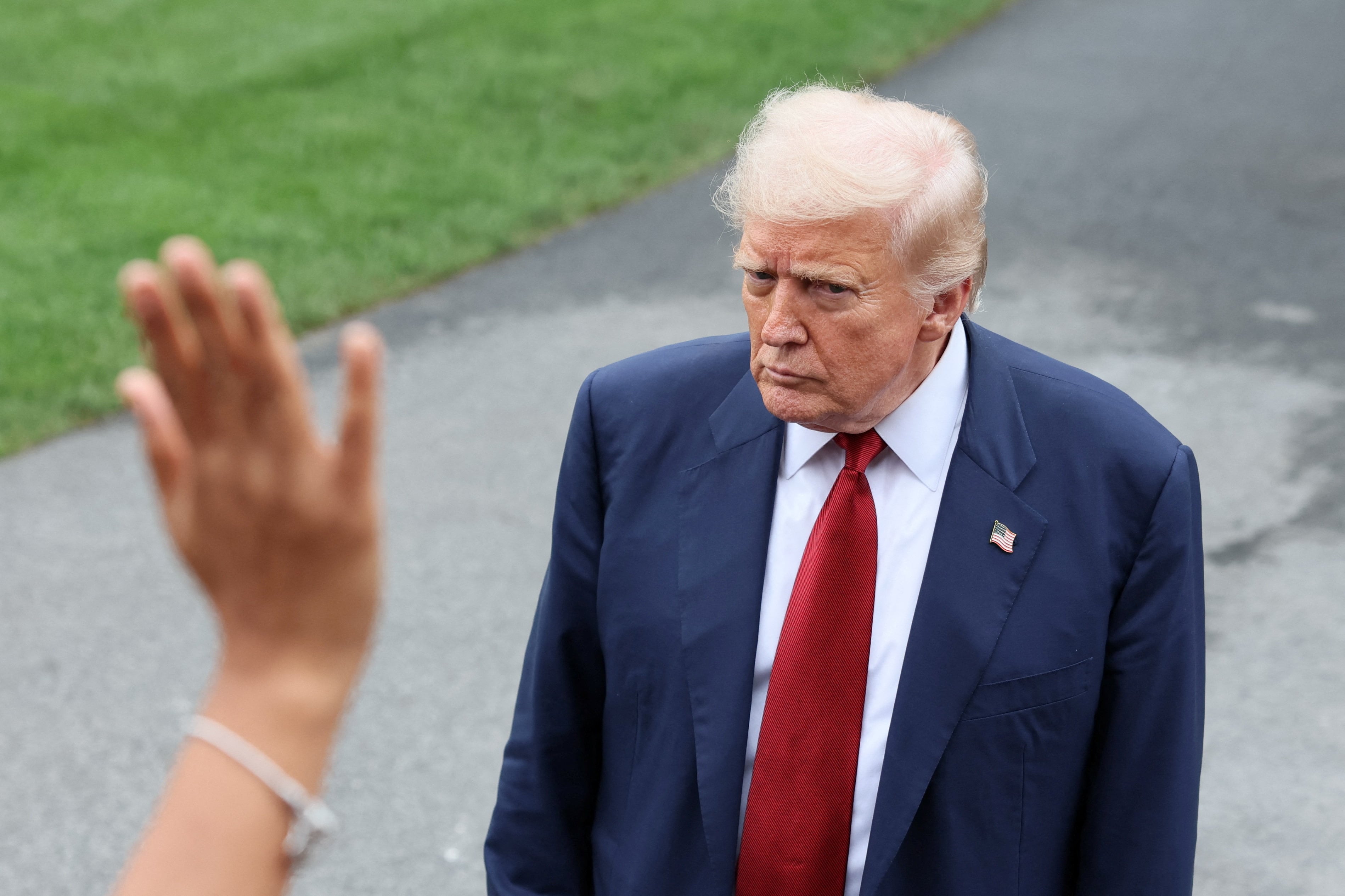 Los mercados vislumbran ya los estragos  de los aranceles de Trump a la economía global 