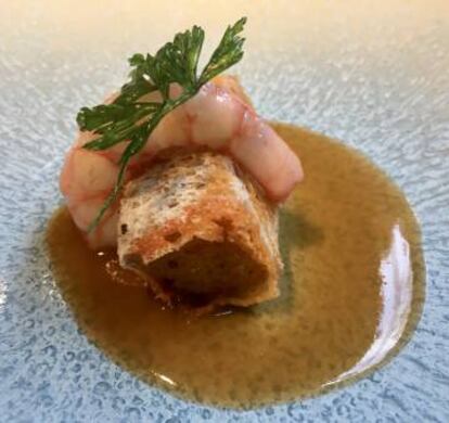 Tostada de mar con gamba roja, del menú Ecosistemas de Moments