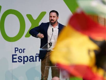 Santiago Abascal, candidato de Vox, durante un acto en Burgos. En vídeo, Abascal a través de sus frases.