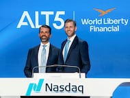 Donald Trump Jr. y Eric Trump, en el mercado Nasdaq de Nueva York, EE UU, en una foto de archivo.