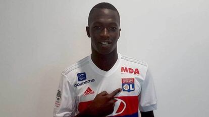 Pape Cheikh, con el Lyon.