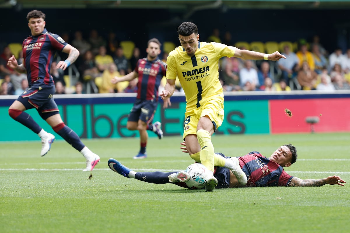 Villarreal golea al Levante y certifica su segunda clasificación consecutiva a la Liga de Campeones