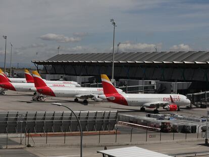 Varios aviones de Iberia en el Aeropuerto de Madrid-Barajas Adolfo Suárez.