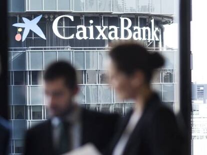 CaixaBank concede 8.000 millones de euros al sector empresarial en los primeros 15 días del estado de alarma
