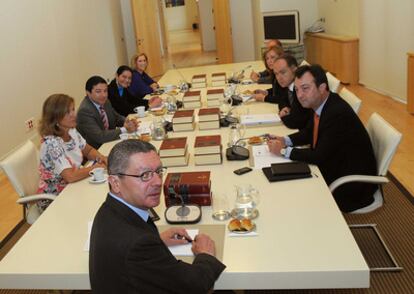 Gallardón, durante la primera Junta de Gobierno de la legislatura.