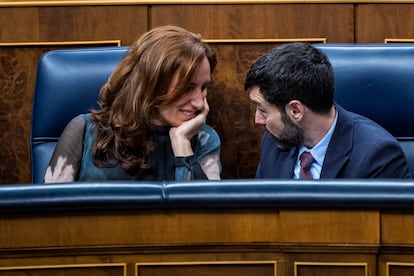 Los ministros Pablo Bustinduy (Derechos Sociales) y Mónica García (Sanidad), en febrero en el Congreso.