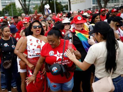 Seguidores de Lula da Siva se congregan en Brasilia para su toma de posesión el 1 de enero de 2023