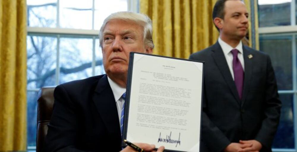 Trump promete recortes “masivos” de impuestos y retira a EE UU del TPP ...