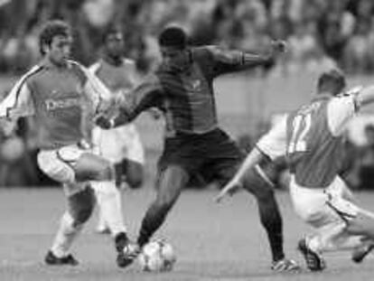(MODEM 3-08-00) 3 AGOSTO 2000 BARCA-ARSENAL / FOTO ENRIC FONTCUBERTA