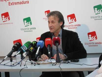 Pedro Escobar, cabeza de lista de IU en Extremadura