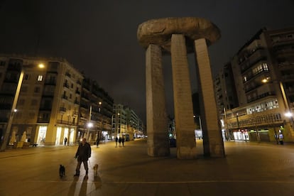 Plaza dedicada a Dalí en Madrid.