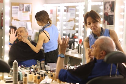 Ramón García, en la sala de maquillaje antes de salir a presentar 'En compañía'.