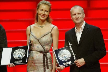 Connie Nielsen (a la izquierda) y Ulrich Thomsen, en San Sebastin.