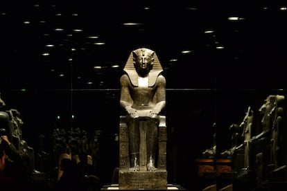 Estatua sedente del faraón Ramsés II, una de las joyas del Museo Egipcio de Turín, fundado en 1824.