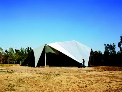 Cubierta-pared-pantalla