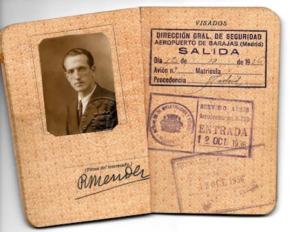 Pasaporte de Rafael M&eacute;ndez en 1936.