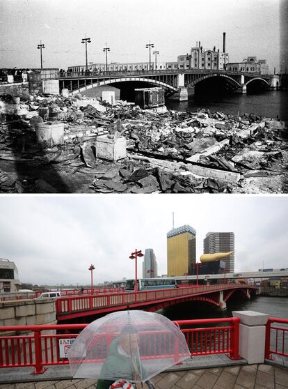 Arriba, el puente Azuma, fotografiado el 19 de marzo de 1945, nueve días después del bombardeo que asoló Tokio. Abajo, un hombre camina junto al mismo puente, el pasado 7 de marzo, 70 años después.