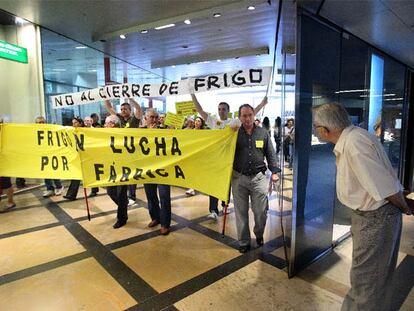 Los trabajadores de Frigo protestan por el cierre