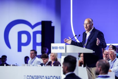 Miguel Tellado, nuevo secretario general del PP, este sábado en el congreso del partido en Madrid.