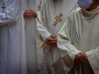 Varios obispos, el sábado durante la misa de la toma de posesión del nuevo obispo de Terrassa.