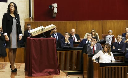 Marta Bosquet, de Ciudadanos, tras ser elegida presidenta de la Mesa del Parlamento andaluz.