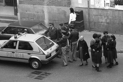 La salida del colegio, 1985.