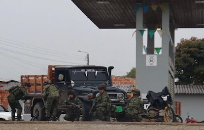 Operativo para liberar a 57 militares secuestrados por civiles, en El Tambo, Cauca, el 23 de junio de 2025.