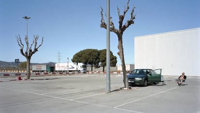 Aparcamiento de un centro comercial del Prat de Llobregat, Barcelona. Mayo, 2018.