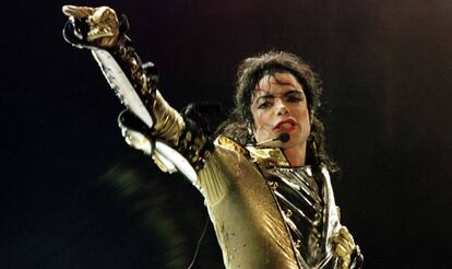Michael Jackson, durante una actuación en 1997.