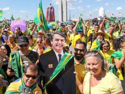 Ato em apoio ao governo de Jair Bolsonaro na Esplanada dos Ministérios, em Brasília.