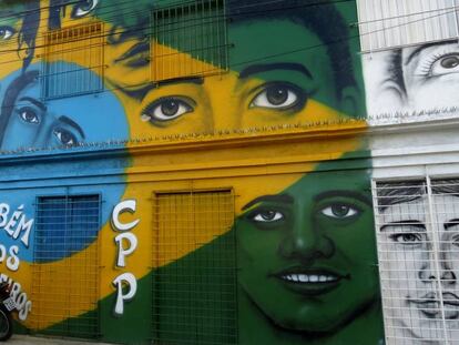 Fachada del Centro Comunidad Pequenos Profetas, en el barrio de S&atilde;o Jos&eacute; de Recife (Pernambuco, Brasil).