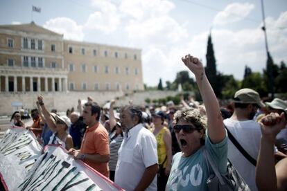 Manifestación de empleados de banco en Atenas.