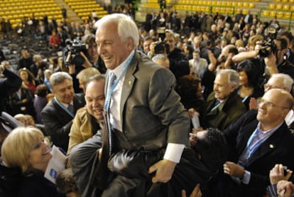 José Luis Baltar, en el centro, durante el congreso provincial del PP de Ourense en enero de 2010.