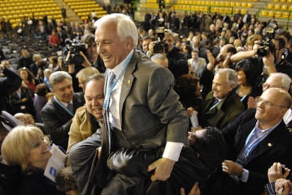 José Luis Baltar, en el centro, durante el congreso provincial del PP de Ourense en  enero de 2010.