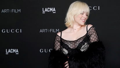 Billie Eilish posa en la gala LACMA Art+Film de Los Ángeles, California, en noviembre de 2021.