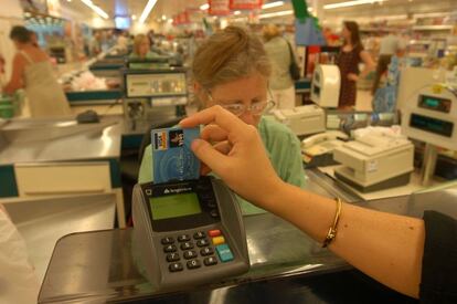 Las tarjetas que iban a acabar con el efectivo