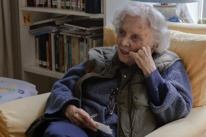 Elena Poniatowska durante una entrevista