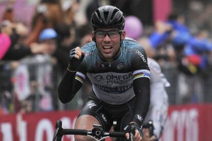 Cavendish celebra su victoria en la etapa.
