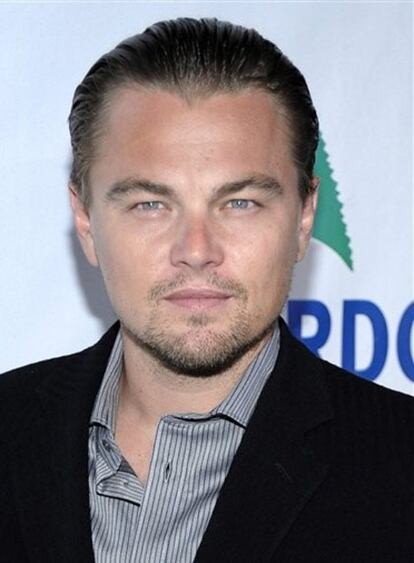 El actor Leonardo DiCaprio y Ashley Roberts, integrante de la banda Pussycat Dolls, fueron juntos el pasado domingo a la fiesta del club Chinawhite de Londres. Ambos se habían conocido horas antes en un partido de polo en Windsor, según informa <i>Bang</i>. El actor terminó el pasado mes su relación con la modelo Bar Rafaela.