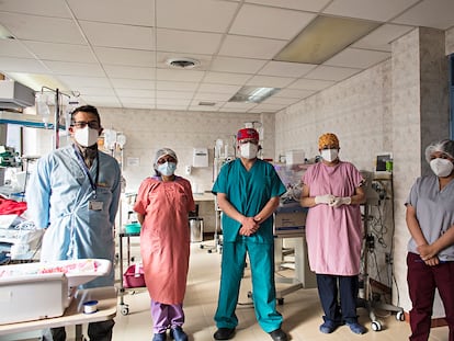 Personal de salud en un hospital en Bolivia durante la pandemia de la covid-19