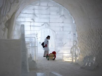 Entrada al Hotel de Hielo de Quebec, en Canad&aacute;.