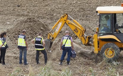 Labores de búsqueda de Marta del Castillo en una zanja de Camas.