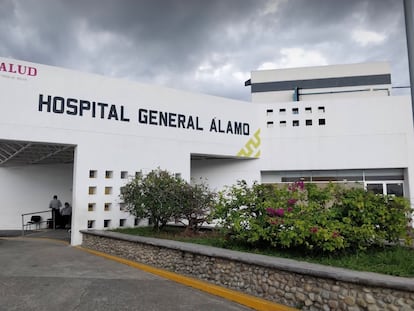 El Hospital General Álamo, a donde fueron trasladados los estudiantes intoxicados.