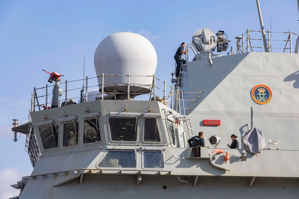 El buque ‘Furor’, amarrado en el puerto de Cartagena, en Murcia, este jueves. 