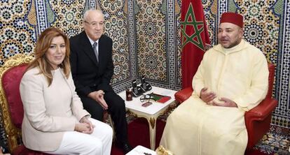 Susana D&iacute;az durante su reuni&oacute;n con el rey de Marruecos, Mohamed VI.