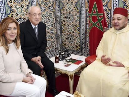 Susana D&iacute;az durante su reuni&oacute;n con el rey de Marruecos, Mohamed VI.