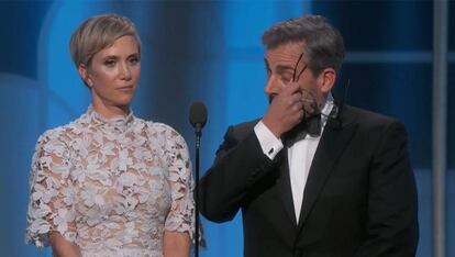 Kristen Wiig e Steve Carrell, em sua performance antes de apresentar o prêmio.