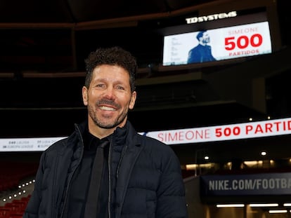 Simeone durante el homenaje por su partido número 500 al frente del Atlético este miércoles.