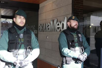 Registro de la sede de la empresa Aguas de las Cuencas Mediterr&aacute;neas (Acuamed), dependiente del Ministerio de Agricultura y Medio Ambiente.